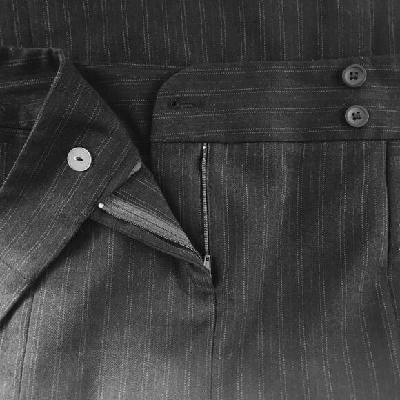 Geoffrey Beene Sport Women's Pin Stripe Black Skirt Size 8 - Picture 9 of 12